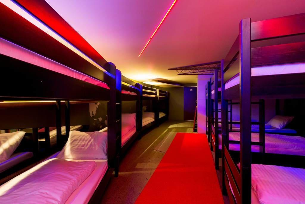 Вилла The Bachelor Bar - Bunker | Private Club Будапешт Экстерьер фото