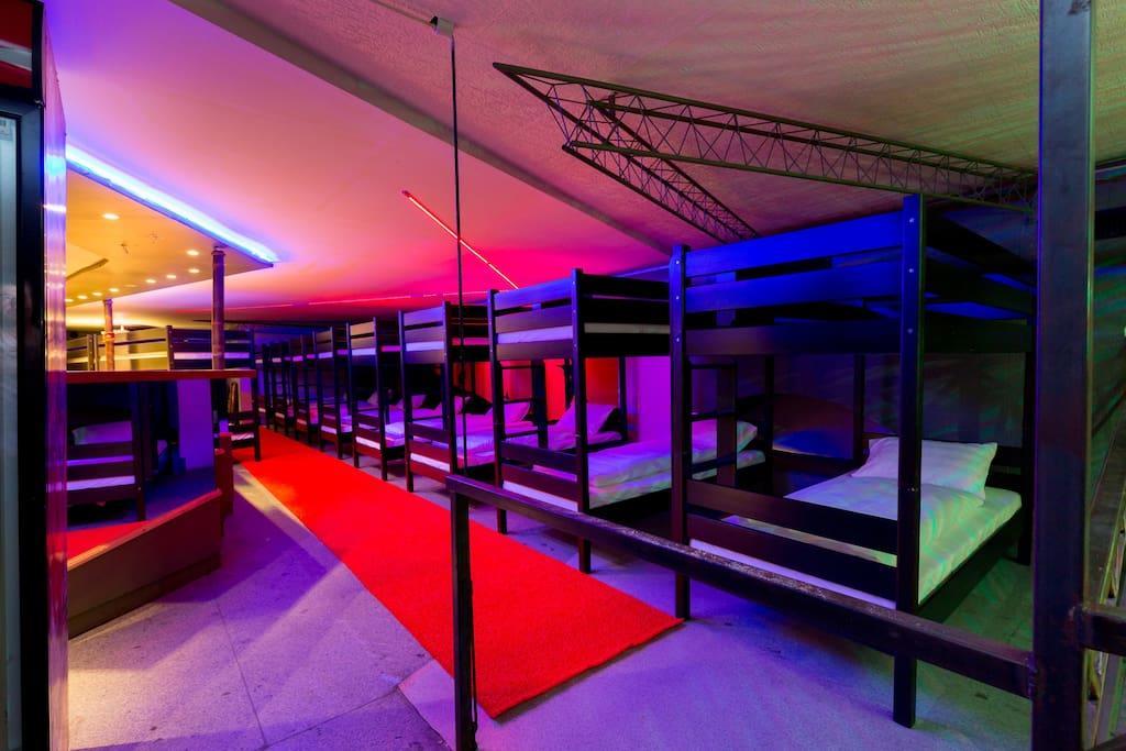 Вилла The Bachelor Bar - Bunker | Private Club Будапешт Экстерьер фото